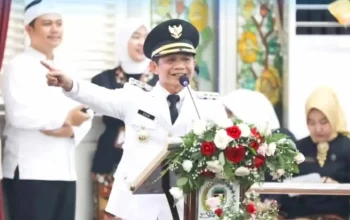 foto bupati purwakarta saepul bahri binzein atau Om Zein setelah pelantikan 2025