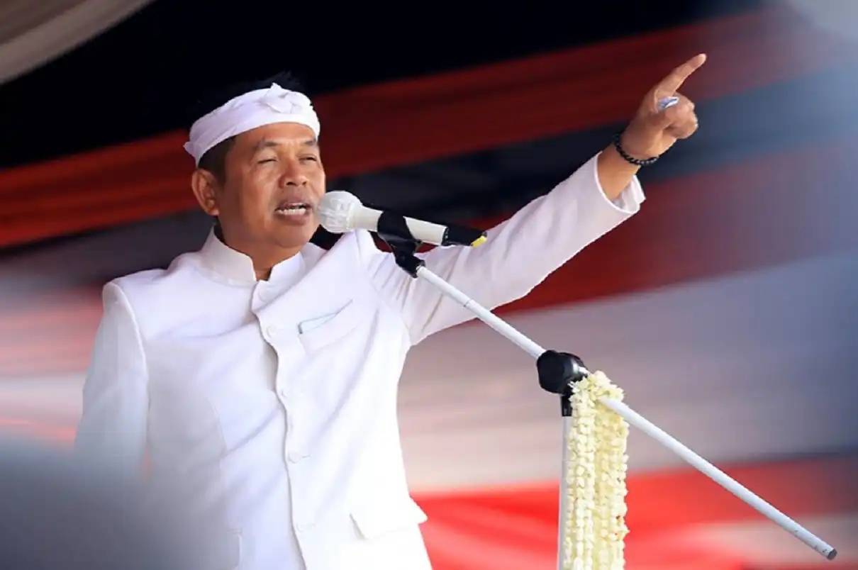 Dedi Mulyadi desak Kades kebut normalisasi sungai Karawang untuk cegah banjir.