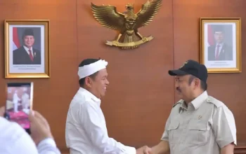 Dedi Mulyadi dalam rapat pembahasan pengembangan industri pertahanan di Kertajati.