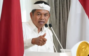Dedi Mulyadi salurkan dana kompensasi warga Bogor terdampak penutupan tambang Jawa Barat.