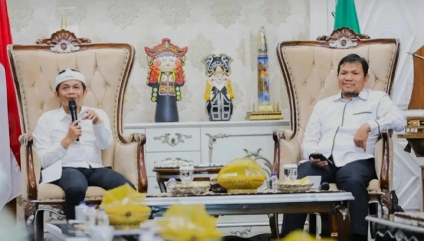 Suasana Rapat Koordinasi Bupati Purwakarta Om Zein bersama Tim KPK RI membahas tata kelola pemerintahan.