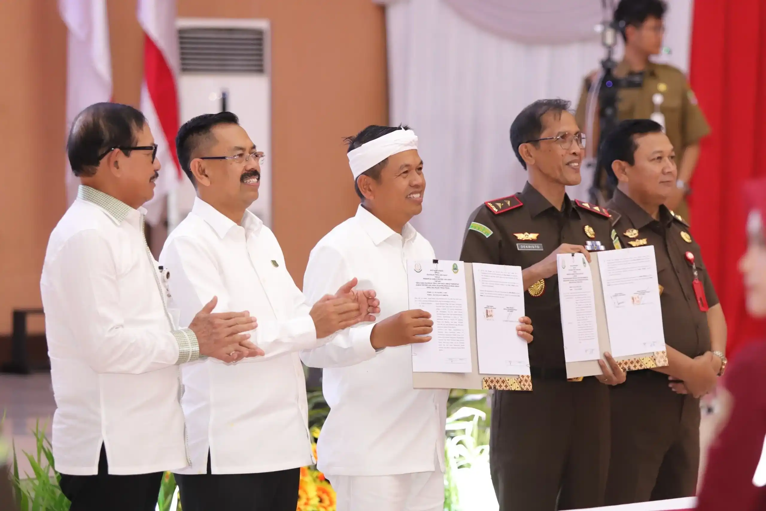 Asep Nana Mulyana tanda tangan MoU pidana sosial bersama Pemprov Jawa Barat