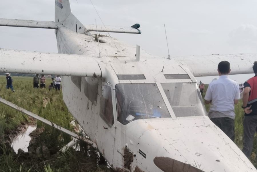 Pilot dan penumpang pesawat selamat setelah pesawat GA28 jatuh di Karawang
