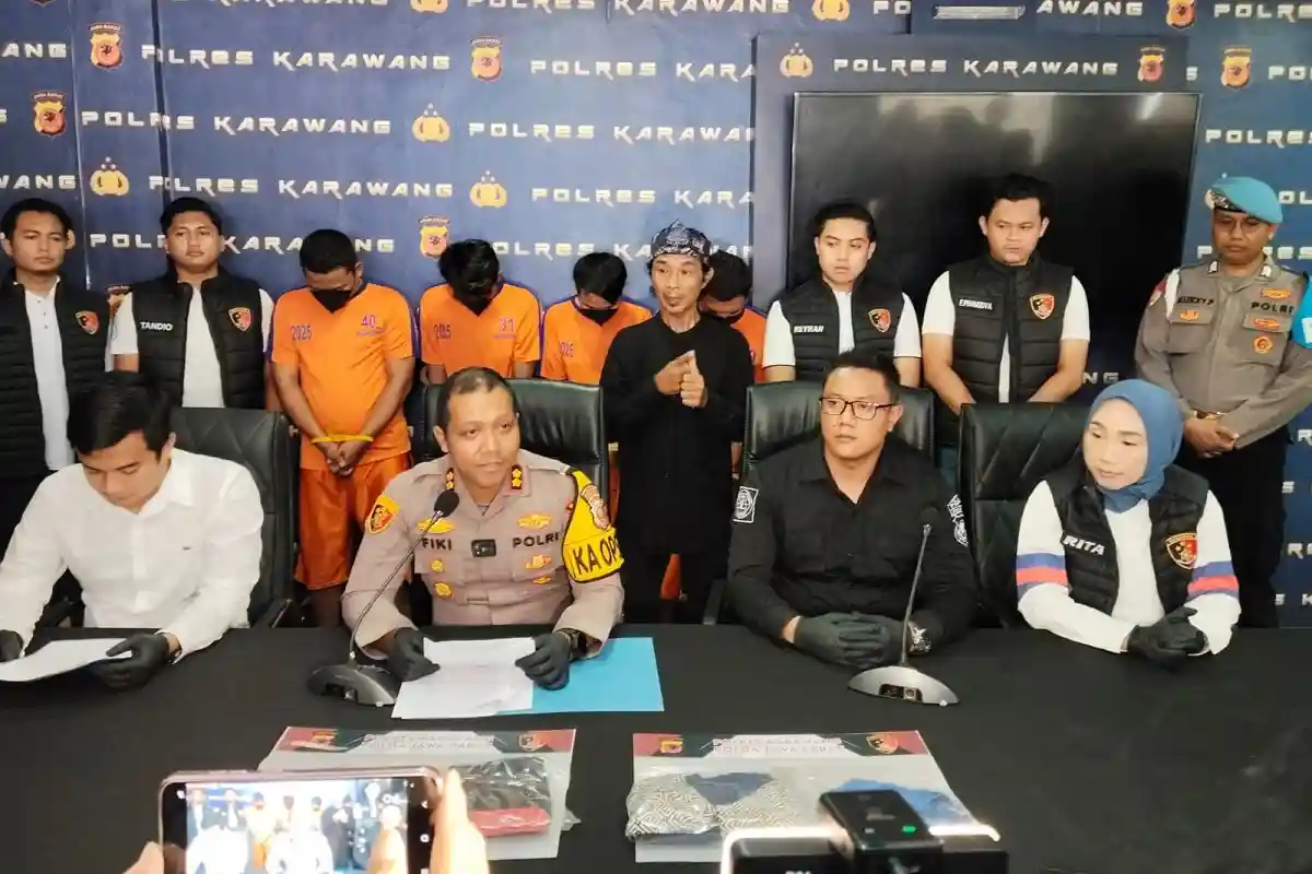 Rilis Polres Karawang terkait kasus pengeroyokan anak disabilitas.