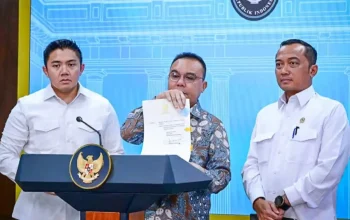 Wakil Ketua DPR Sufmi Dasco Ahmad memberikan keterangan pers mengenai rehabilitasi terdakwa ASDP oleh Presiden Prabowo.