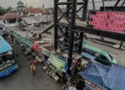 Warga Terminal Cicaheum Tolak Relokasi, Spanduk Hitam Berkibar, Aspirasi Menguat