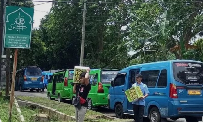 Angkot kawasan Puncak Bogor