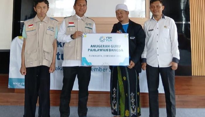 YBM PLN UIP JBT Salurkan Bantuan Gizi dan Apresiasi Guru di Sekitar Proyek Kelistrikan Purwakarta