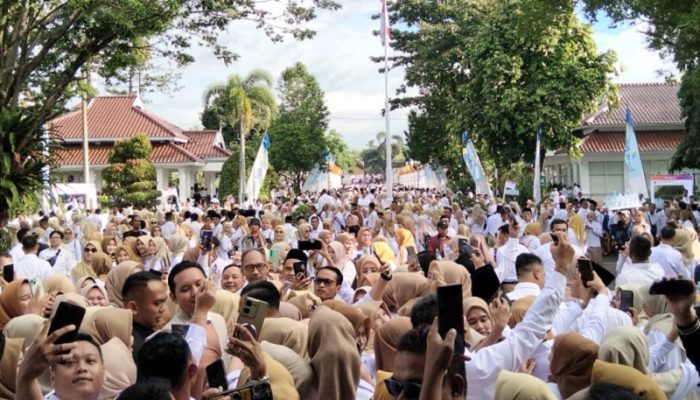 7.007 PPPK Paruh Waktu di Cianjur Dilantik, Bupati Wahyu Tegaskan Profesionalisme dan Disiplin Kerja