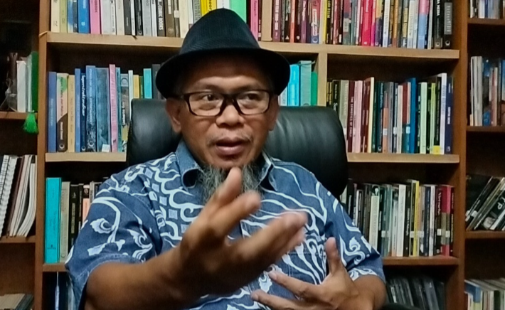 Mengapa Penetapan Tersangka Jual Beli Jabatan Bandung Berlarut? Ini Analisis Politik Semiotika Prof. Acep Iwan Saidi
