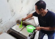 Tepung Beras Pengaruhi Omzet UMKM Kue Tradisional di Cimahi dan Bandung