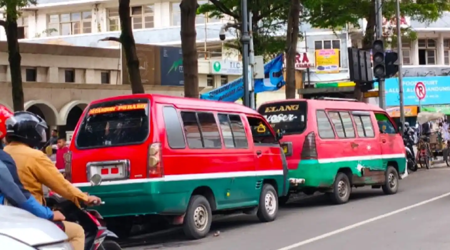 gubernur jabar dedi mulyadi umumkan libur angkot bandung raya kompensasi 600 ribu