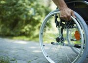 Jemput Bola, Dinsos Purwakarta Antar Alat Bantu Disabilitas ke Rumah Warga