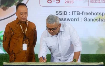 Farhan tandatangani komitmen kolaborasi ekonomi hijau bandung