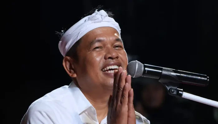 Terbang ke Aceh, Dedi Mulyadi Jemput Puluhan Warga Jabar yang Terjebak Banjir