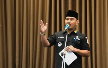 KPK tangkap Bupati Bekasi Ade Kuswara Kunang OTT ruang kerja disegel