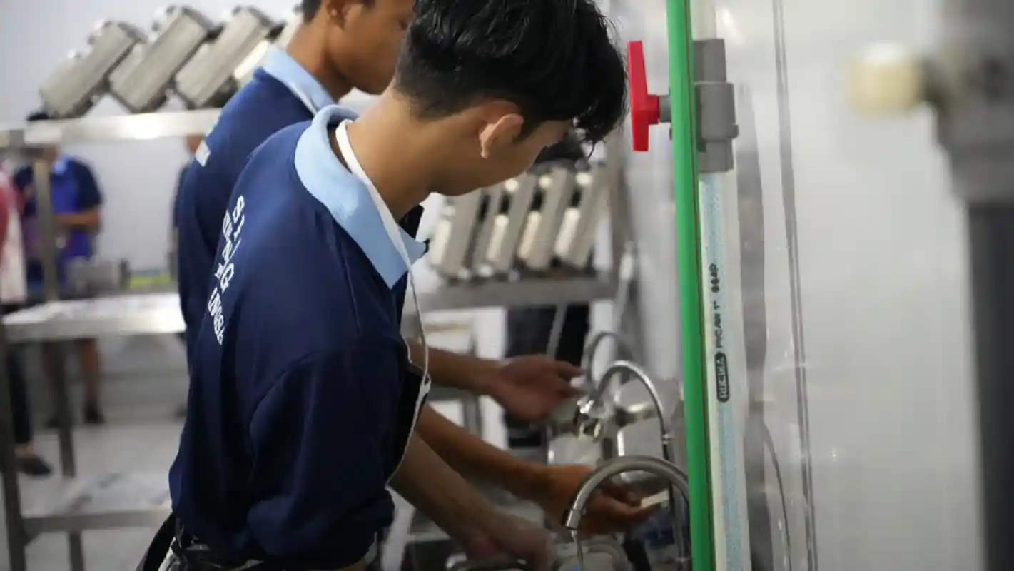 Wakil Kepala Badan Gizi Nasional Nanik Sudaryati Deyang saat Koordinasi Program Makan Bergizi Gratis.