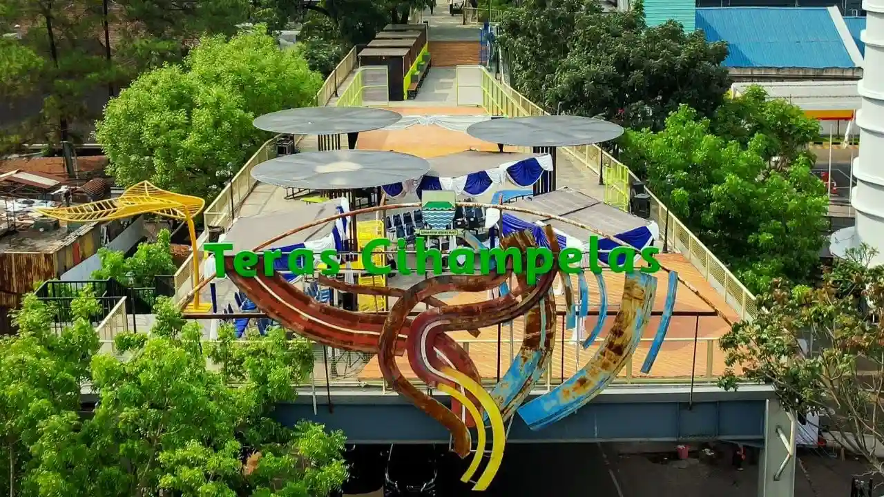 Teras Cihampelas Bandung tempat viral video asusila pasangan remaja