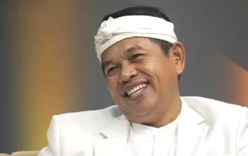 Gubernur Jawa Barat Dedi Mulyadi mengumumkan penetapan UMK Jabar 2026 di Gedung Pakuan, Bandung.