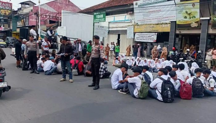 Sengketa Lahan SMA YBHM Garut Memanas, Bupati: Tanah Sudah Bersertifikat