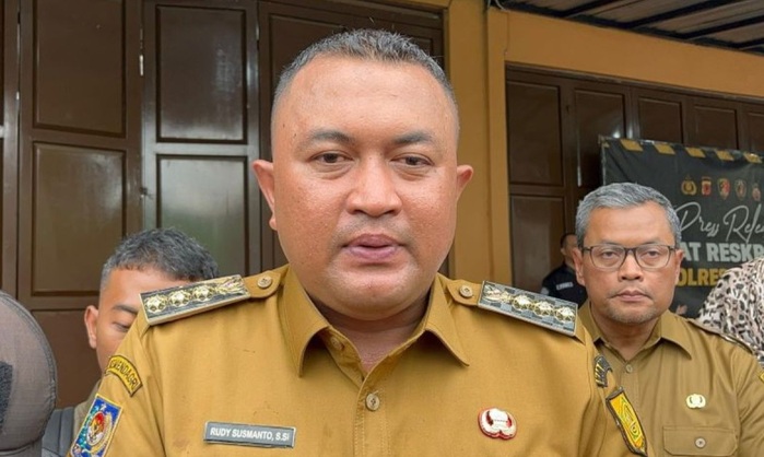 Bupati Bogor Rudy Susmanto