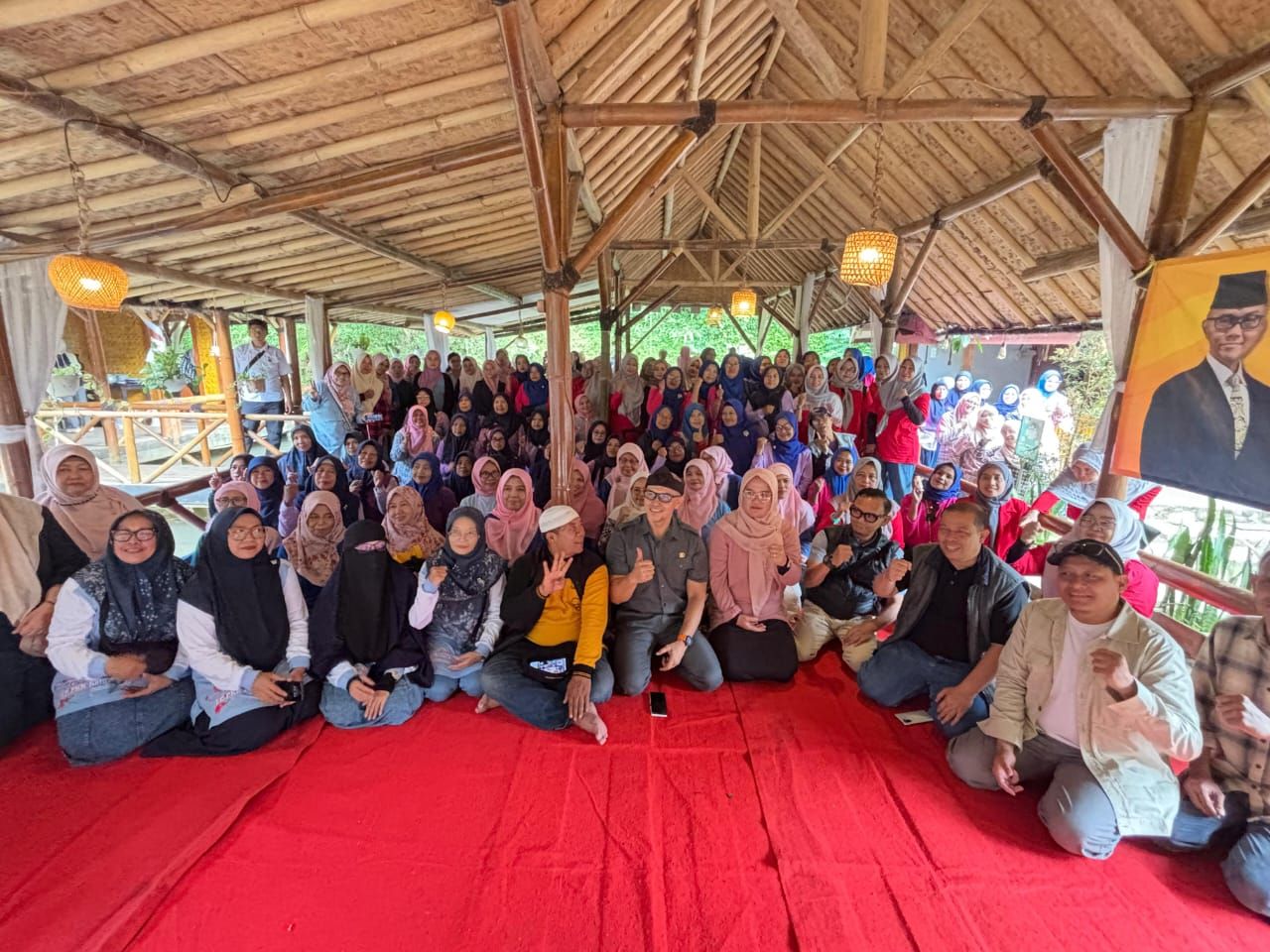 Geopolitik Indonesia Bergeser, Pimpinan DPRD Bandung Soroti Pinjol, Judol, dan Krisis Nilai