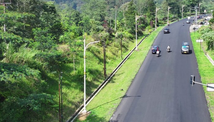 Jalan Provinsi Jawa Barat Makin Terang: 14 Ribu APJ Pintar Dipasang Sepanjang 2025