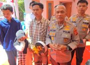 Kapolda Jabar Serahkan Rumah Layak Huni untuk Tiga Anak Yatim Piatu di Cianjur Selatan