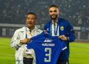 Perkuat Lini Kiri, Persib Bandung Datangkan Eks Bek PSG Layvin Kurzawa
