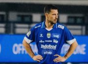 Thom Haye Ungkap Teror ke Keluarga Usai Persib Tekuk Persija