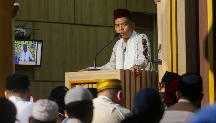 Ustaz Abdul Somad Soroti Peran Masjid Raya Bandung, Ajak Warga Aktifkan Fungsi Ibadah dan Sosial