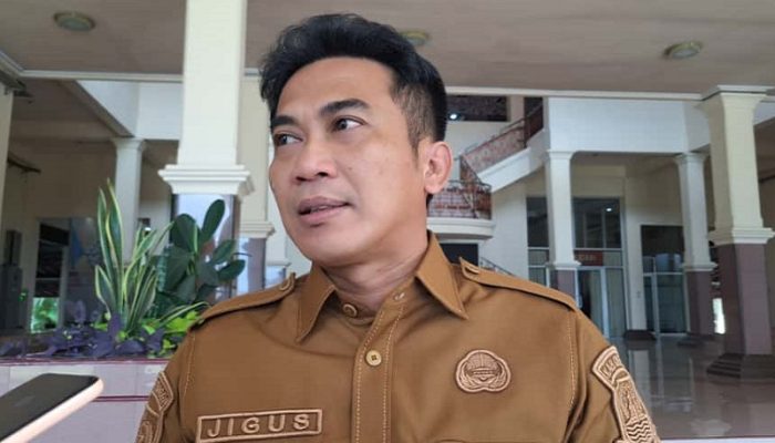 Agus Kurniawan Pastikan Penanganan Banjir Mundu Cirebon Dituntaskan Bertahap Mulai Januari 2026