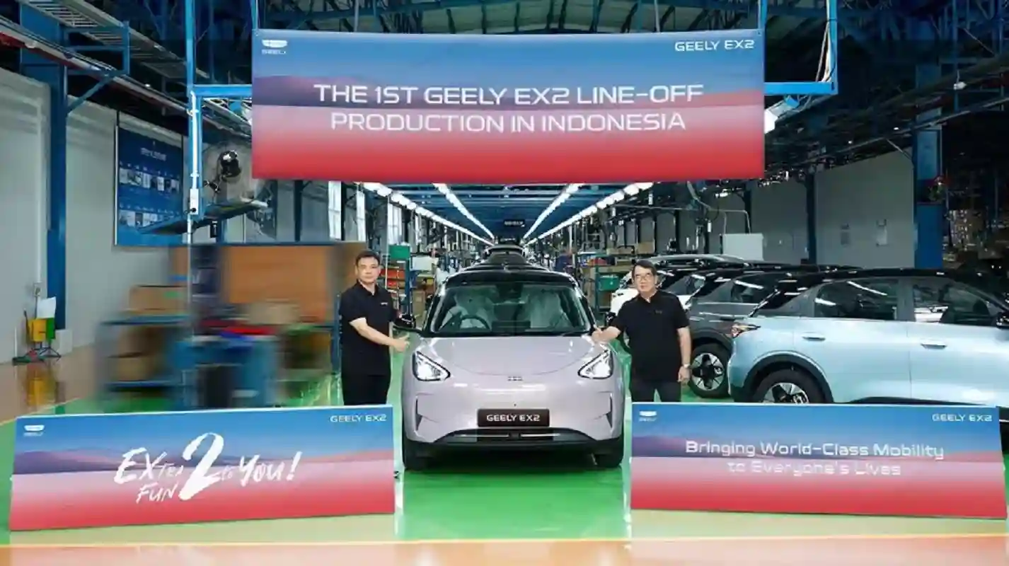 Perakitan mobil listrik Geely EX2 di pabrik Purwakarta Jawa Barat