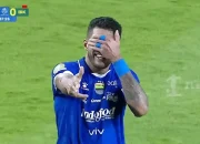 Susah Payah Bongkar ‘Parkir Bus’ PSBS, Persib Akhirnya Menang Tipis