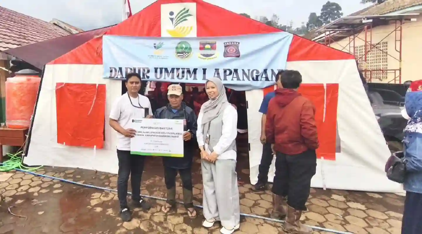 Pegadaian Kanwil X Jabar salurkan bantuan korban longsor Cisarua