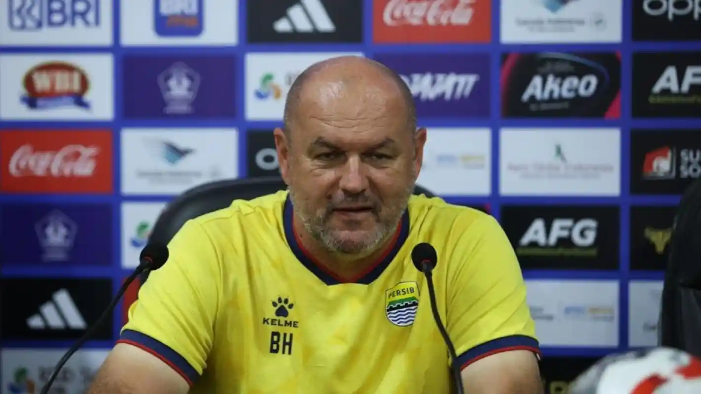 Beckham Putra fokus latihan jelang laga Persik vs Persib Super League.