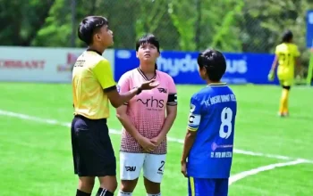 Foto selebrasi pemain Persipo Putri di Liga Hydro Plus Jakarta.