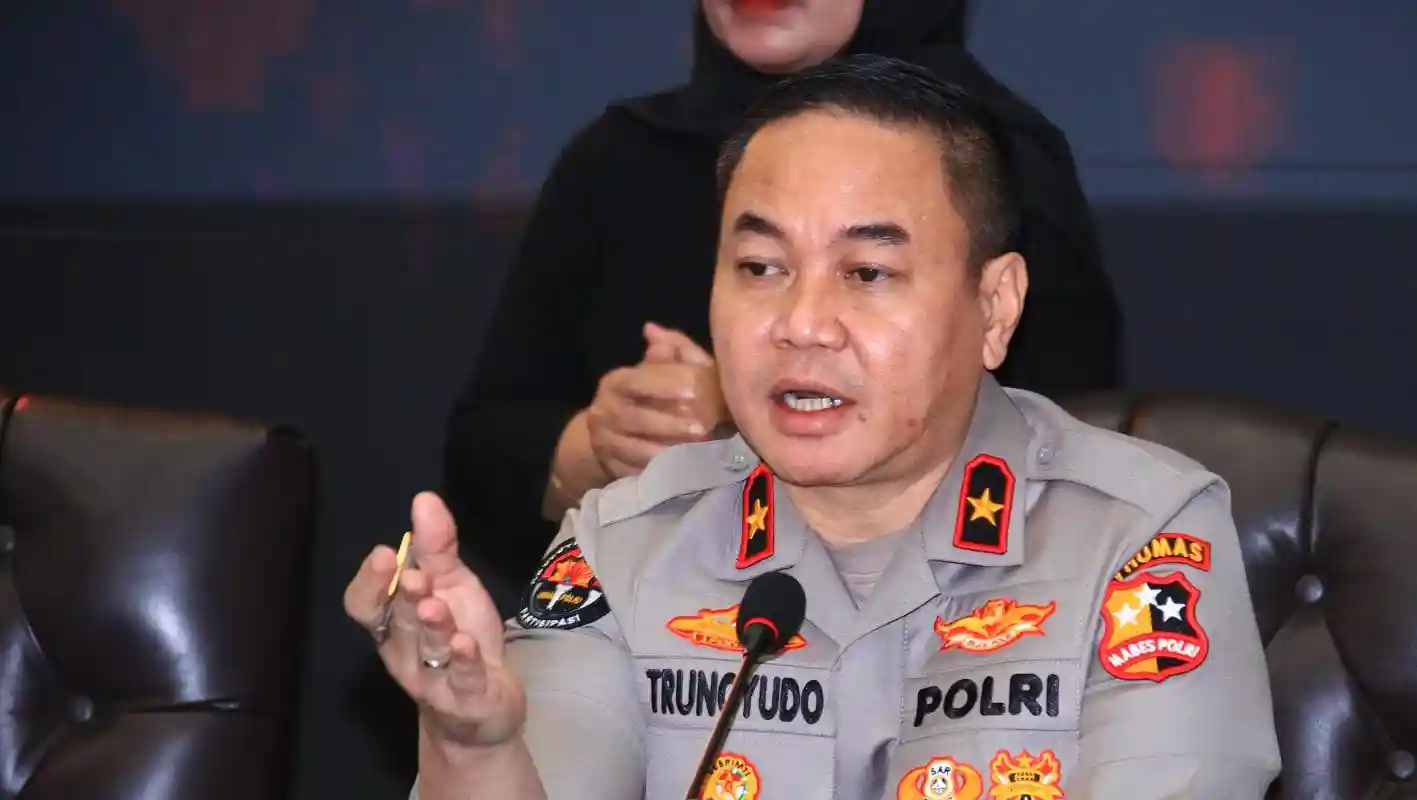 Gedung STIK-PTIK Jakarta kurikulum Polwan sensitif gender perlindungan perempuan anak