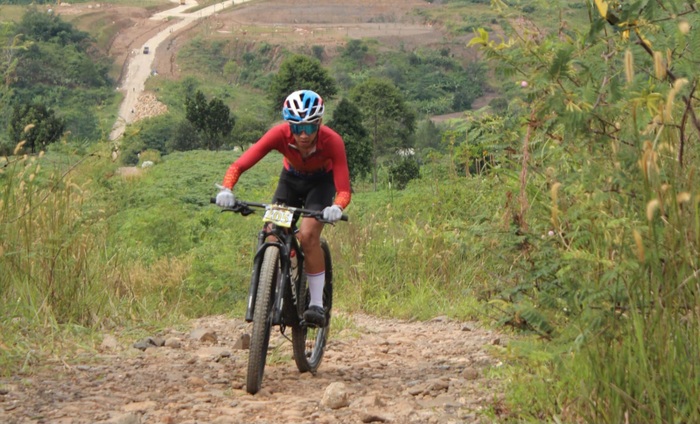 Agil Anggara Ramadhan berhasil tembus empat besar dalam Seleksi Atlet Balap Sepeda MTB POPNAS.
