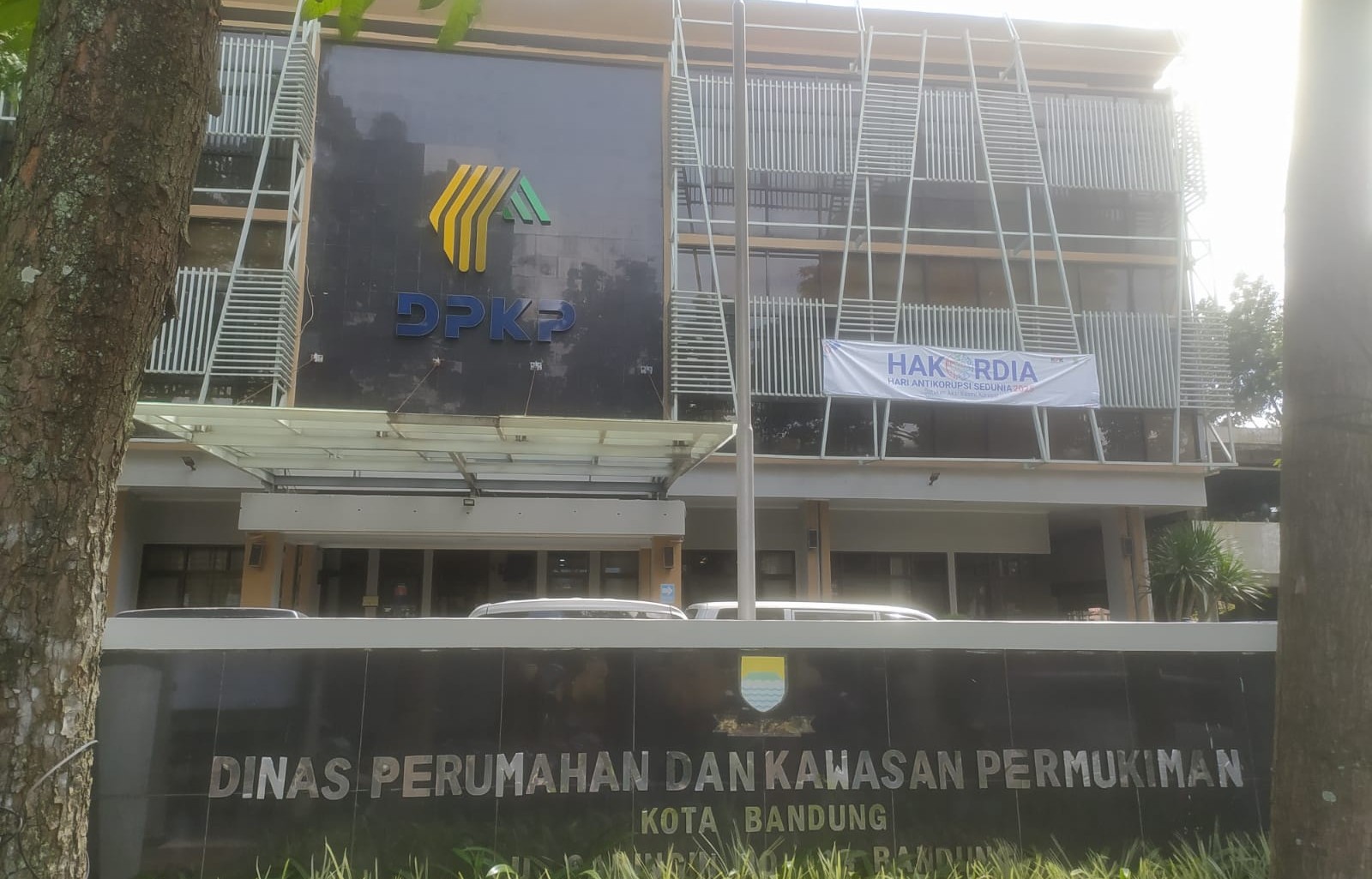 Sekdis DPKP Kota Bandung Dilaporkan ke Polisi atas Dugaan Penipuan Proyek Rp15 Miliar