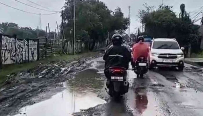 Jalan Provinsi di Bekasi Rusak Parah, Pemkab Minta Pemprov Jabar Segera Turun Tangan