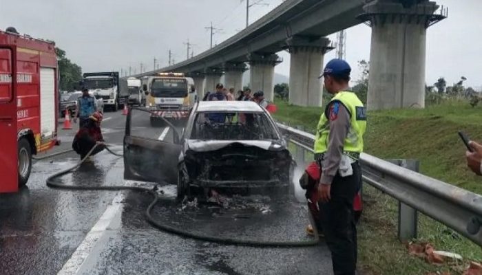 Ini Kronologi Honda Mobilio Terbakar di Tol Purbaleunyi KM 127 Cimahi