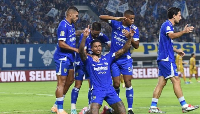 Persib Bandung Menggila! Hajar Madura United 5-0, Maung Bandung Makin Kokoh di Puncak Klasemen