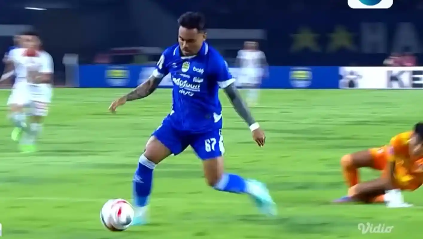 Selebrasi Saddil Ramdani Persib vs Malut United Liga 1.
