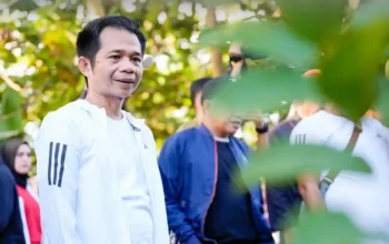 m Zein meninjau Jalan Wisata KDM Rancadarah Gurudug Purwakarta 5 kilometer