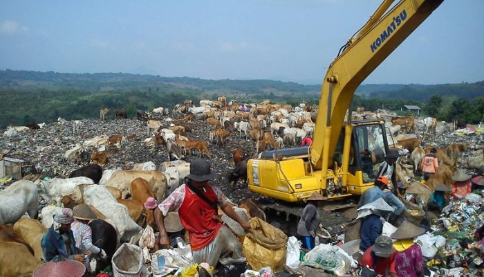 Gunungan Sampah TPA Cikolotok Dijaga Maksimal 4 Meter, Diklaim Aman dari Risiko Longsor