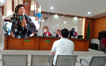 Momen Haru di Sidang Resbob: Ibunda Datang ke PN Bandung, Mohon Maaf ke Warga Sunda dan KDM