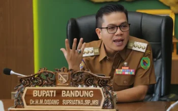 Bupati Bandung Dadang Supriatna