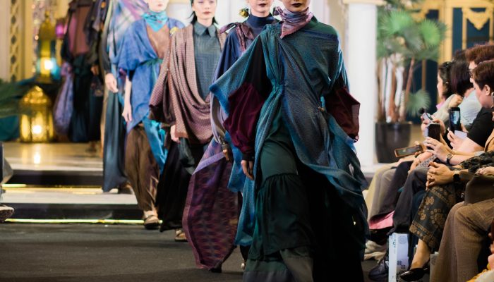 Dari Kerudung Jadi Busana Mewah: Eksperimen Fashion Kisera dan Deden Siswanto Curi Perhatian