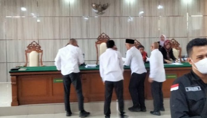 Hakim Vonis Eks Direktur PT Jasa Sarana dan Cabut Izin Tambang BUMD Jabar